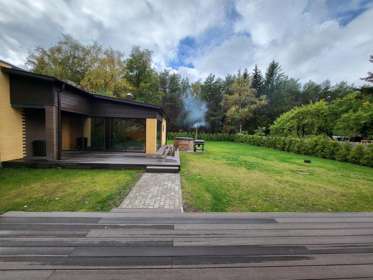 Vomikay Villa ทาลลินน์ ภายนอก รูปภาพ